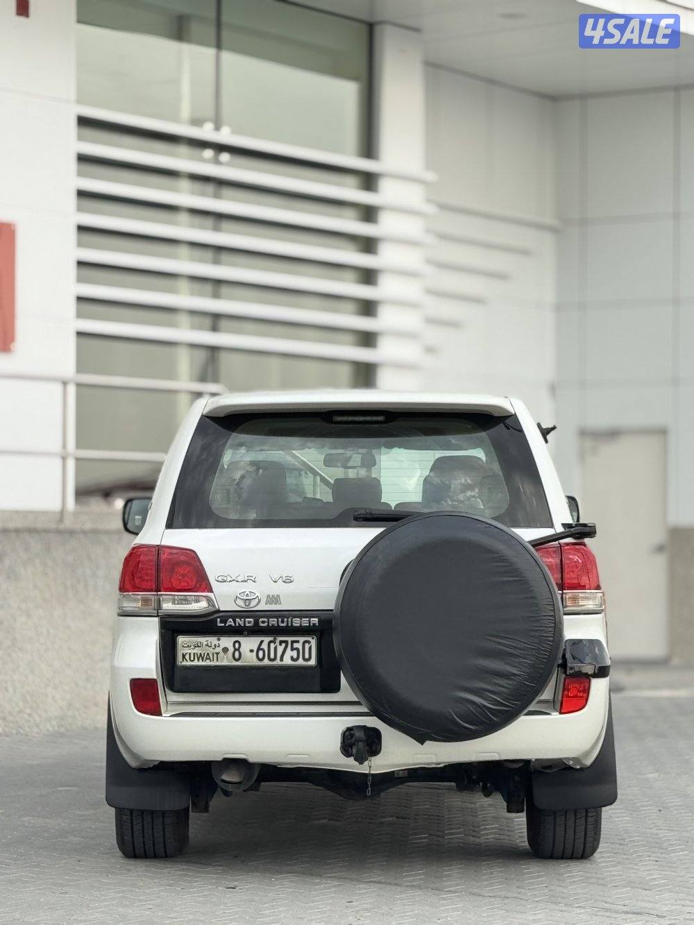 للبيع لاند كروزر GXR موديل 20103