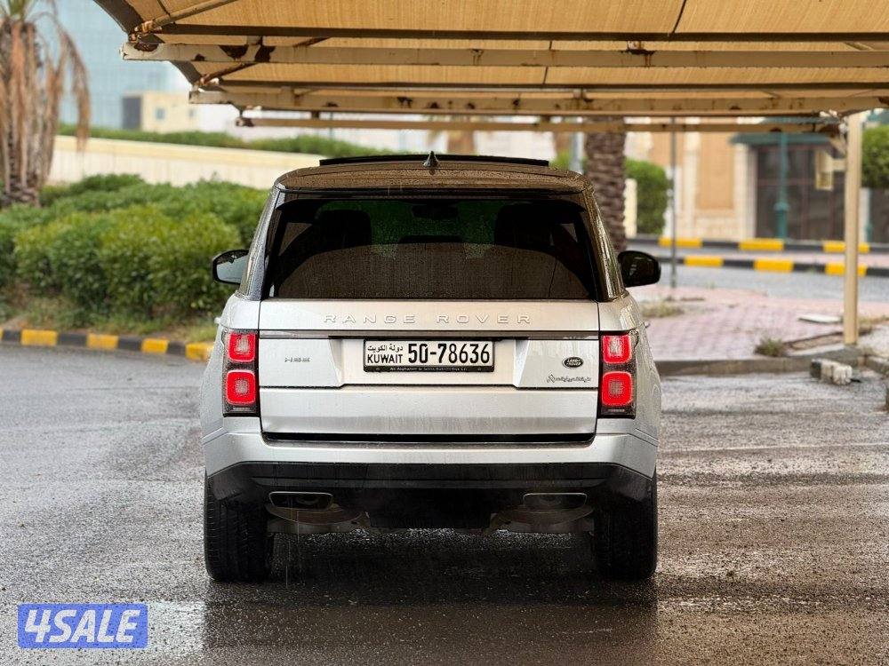 للبيع : رنج روفر كلاسيك موديل : 2019 عداد : 260 الف2