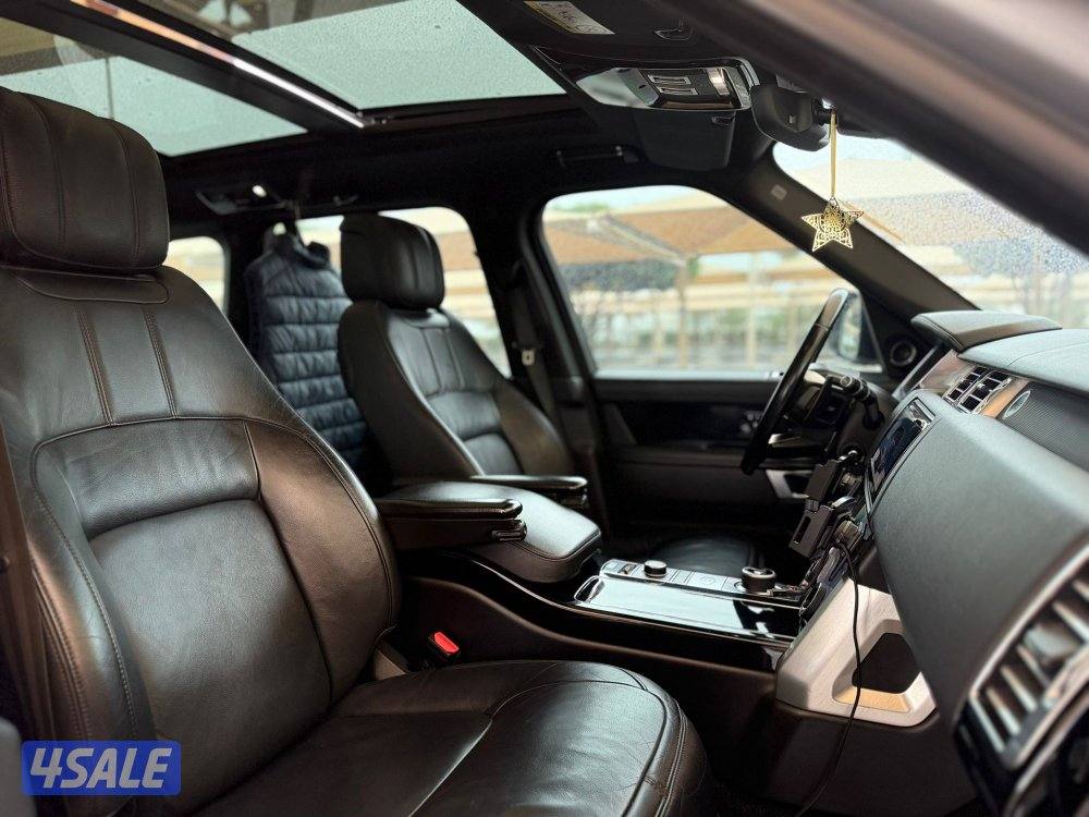 للبيع : رنج روفر كلاسيك موديل : 2019 عداد : 260 الف8