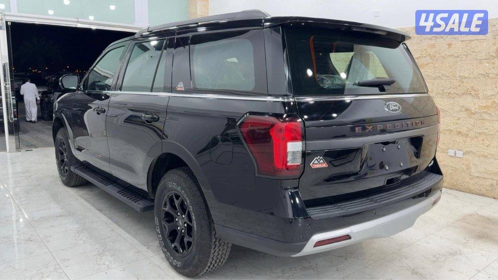 للبيع فورد اكسبدشن 2023 اصفار2