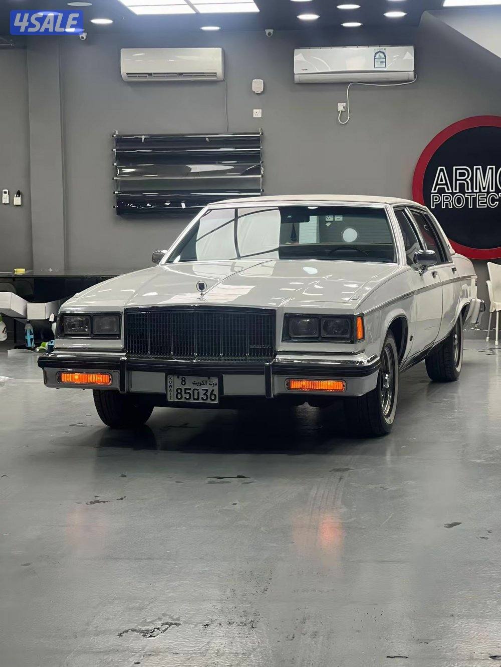 للبيع بيوك 842