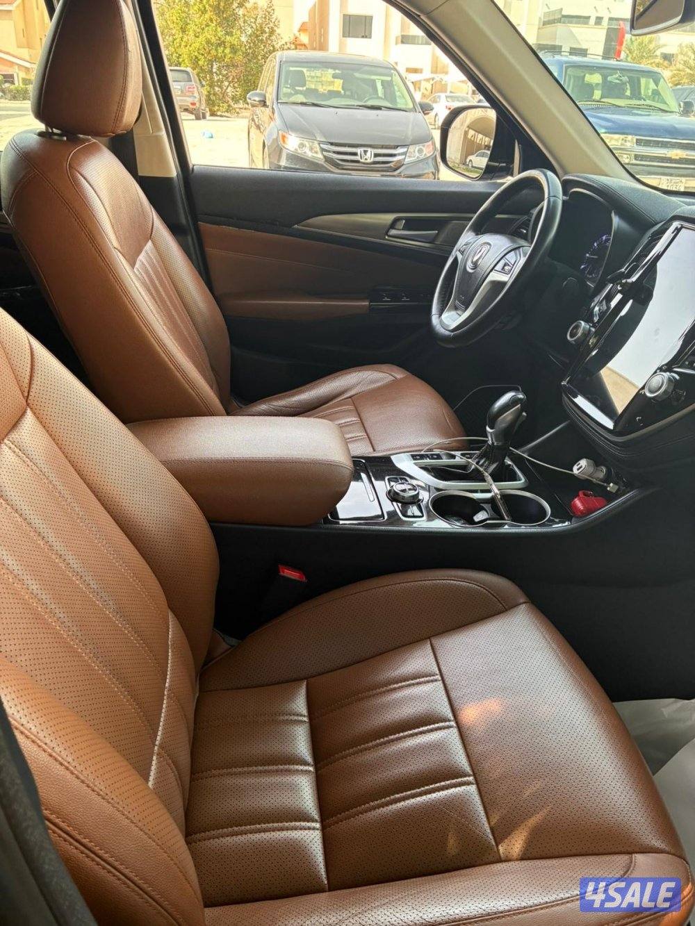 شانجان موديل 2019 وارد الوكالة اللون اسود ملكي من داخل جلد تان4