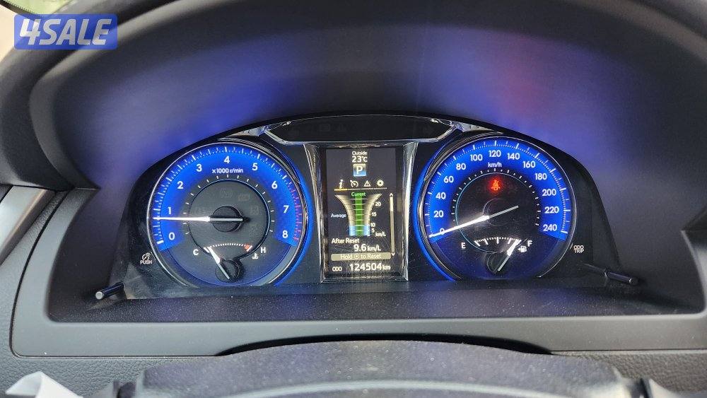 كامري GLX 2017 عداد 124 ألف8