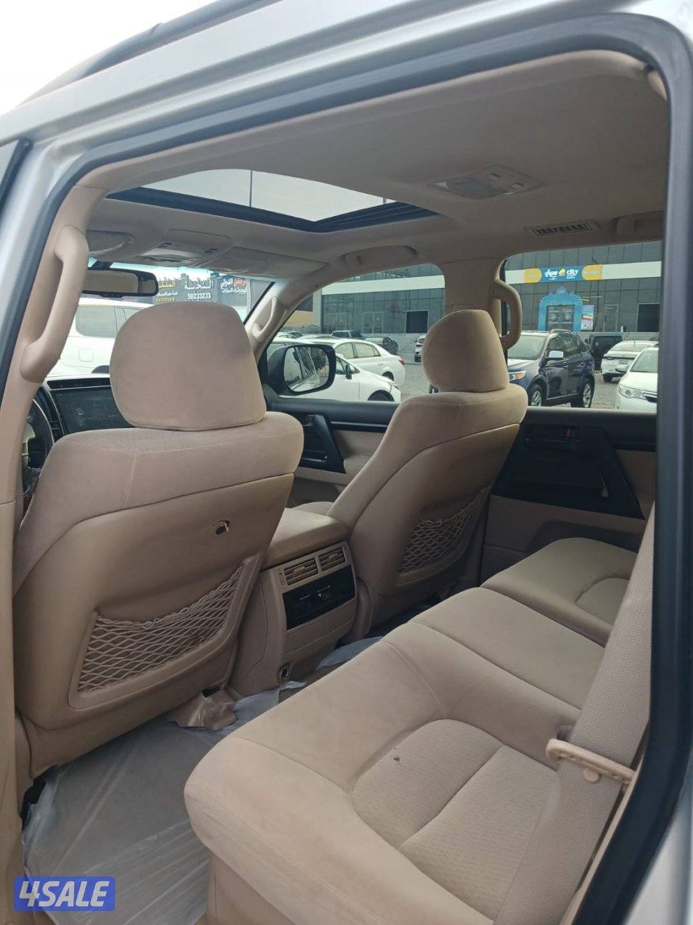 للبيع لاندكروزرGXR موديل ٢٠١٢9