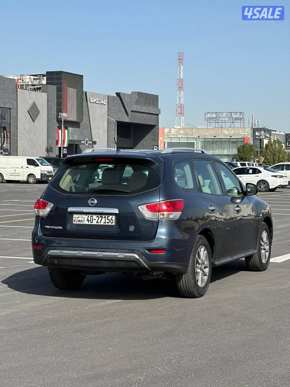 للبيع نيسان باثفايندر موديل 2016 نظيفه جدا شرط الفحص قير مكينه شاصي2