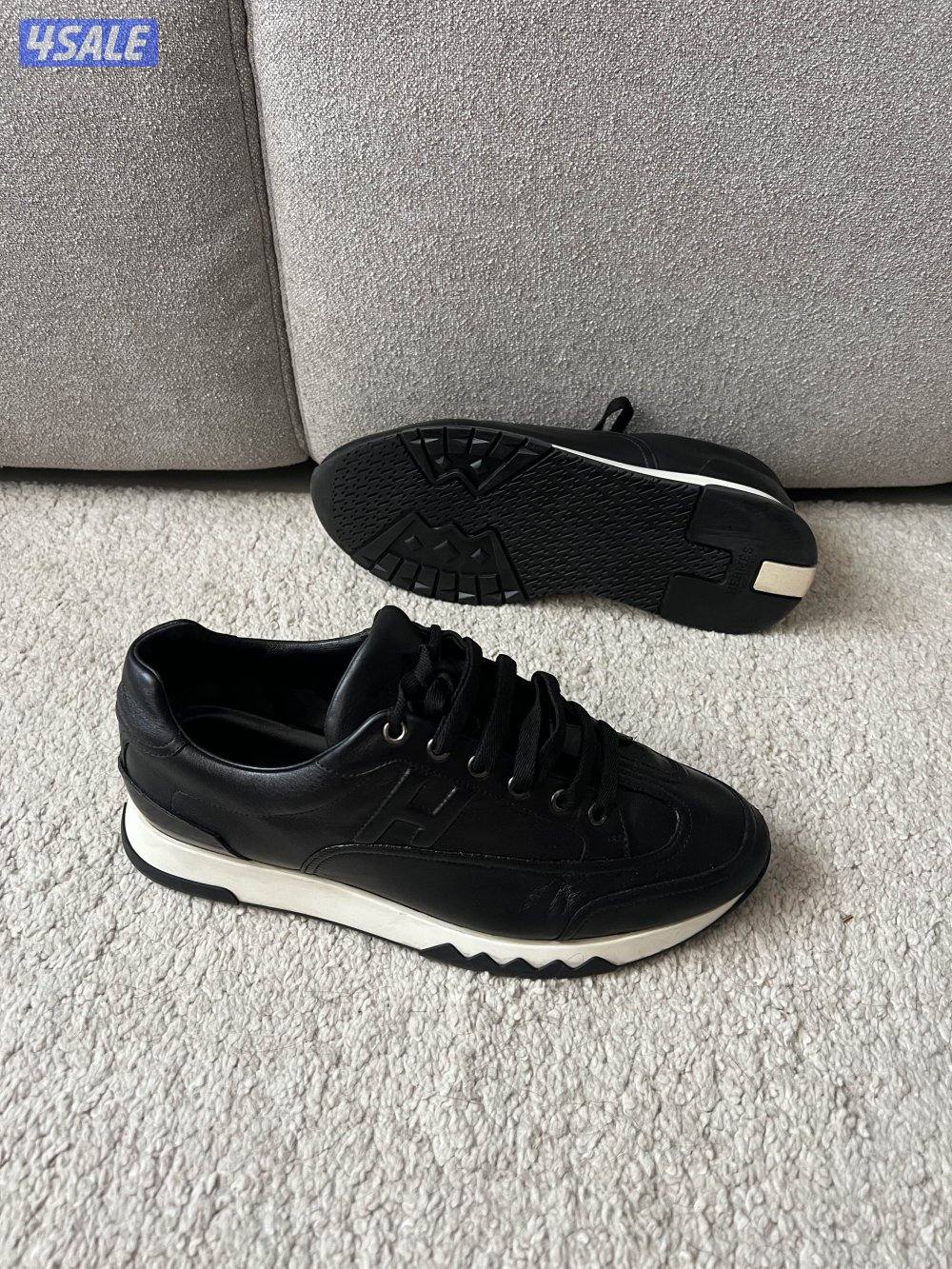 جوتي HERMES اصلي بحالة ممتازة0