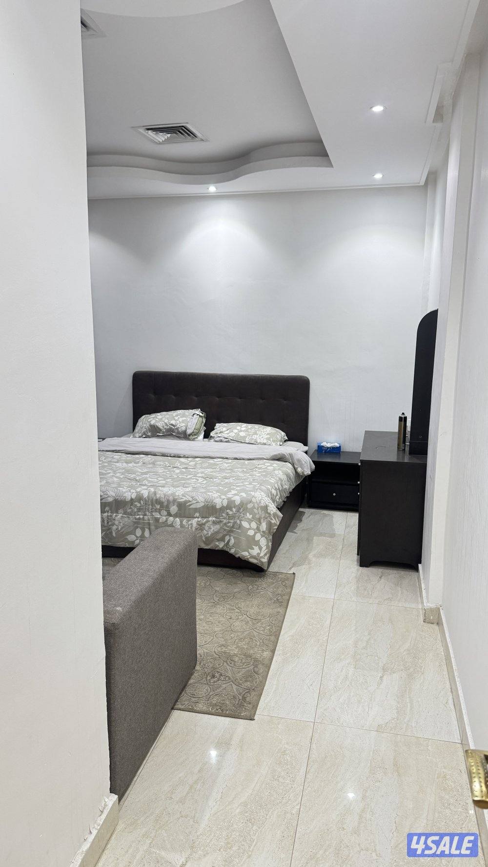 للإيجار شاليه دو ارضي مع حديقه خاصه ومدخل خاص متوفر8