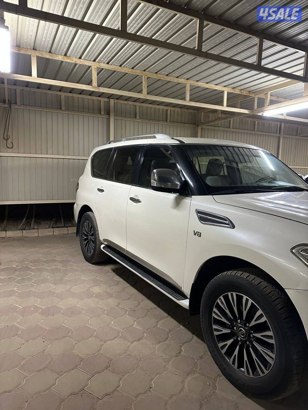 للبيع باترول بلاتنيوم 20141