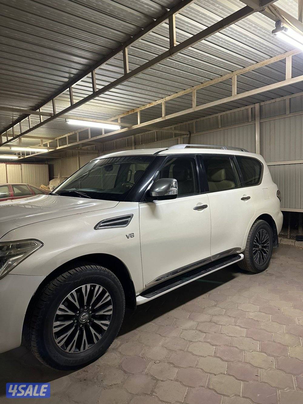 للبيع باترول بلاتنيوم 20142