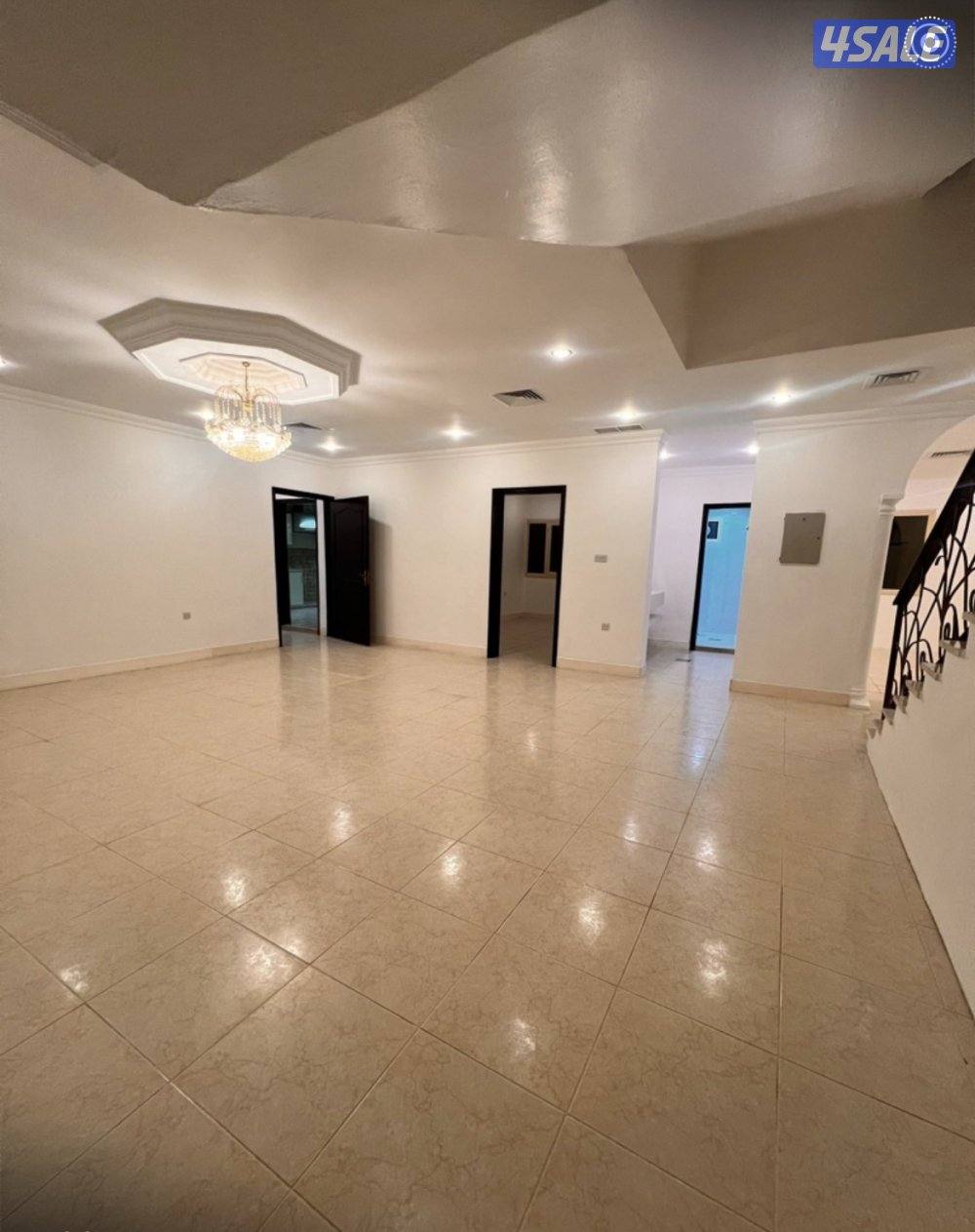 للايجار قيلا في بيان ق13 خمس غرف نوم وديوانية5