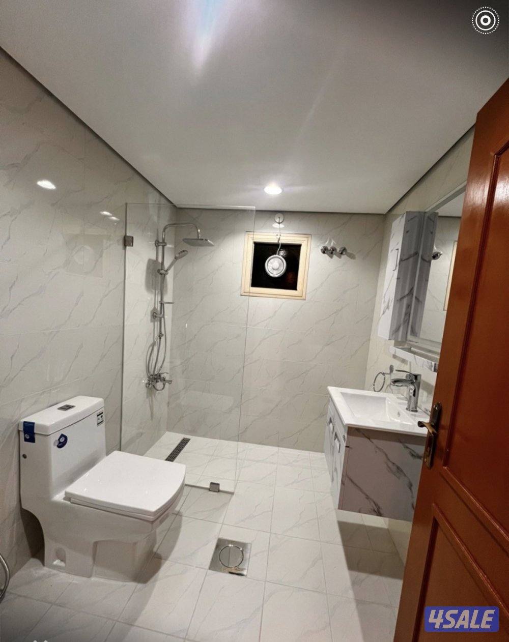 للايجار قيلا في بيان ق13 خمس غرف نوم وديوانية10