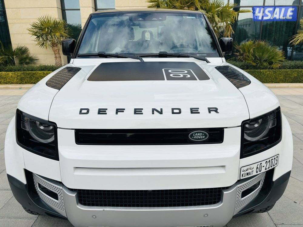 Land Rover Defender V6 P400 model 20210