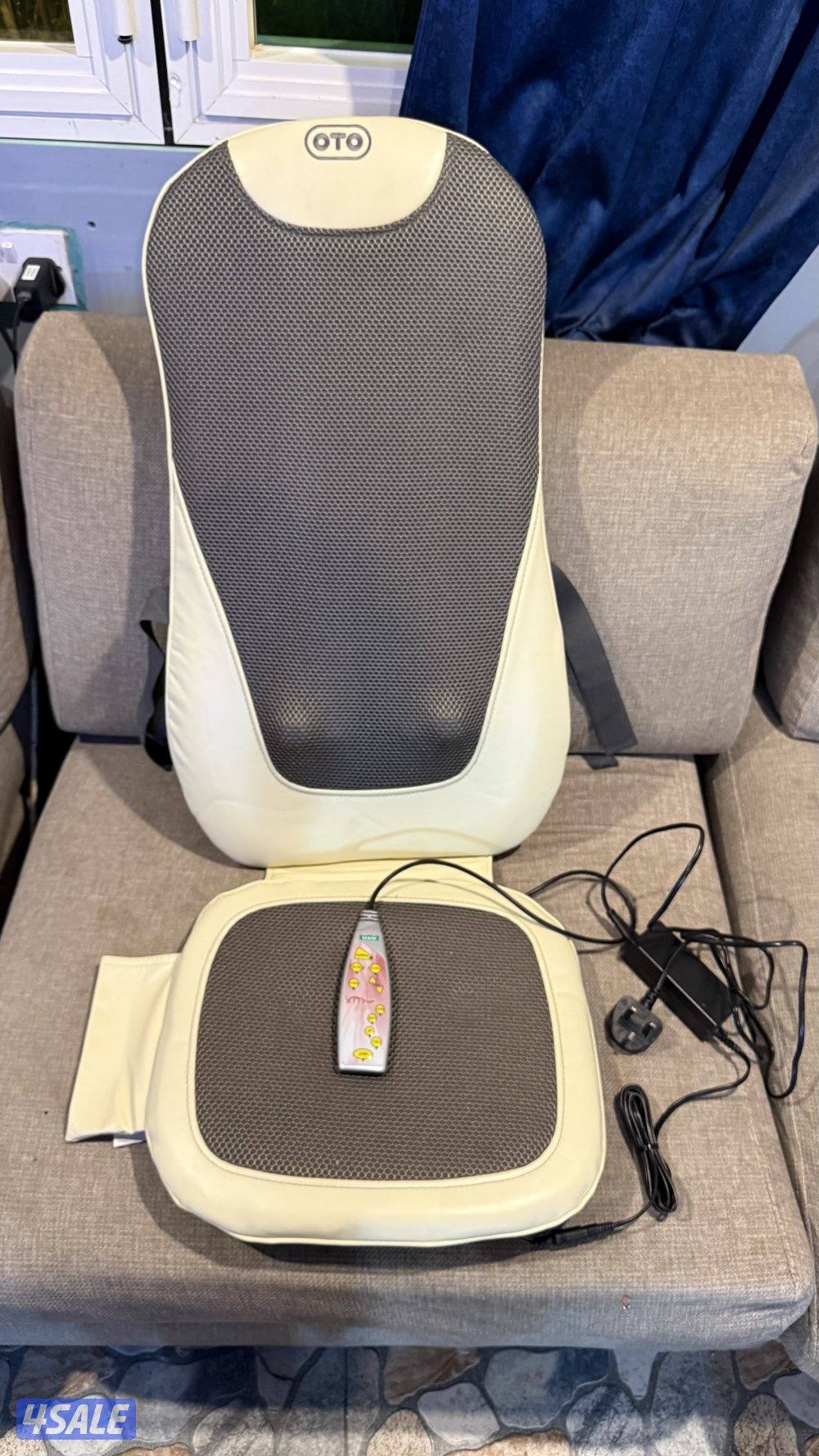 للبيع كرسي مساج للسياره او للبيت0