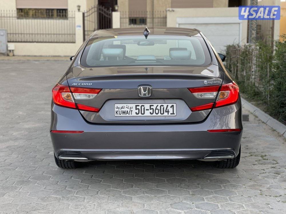 هوندا اكورد موديل 20184