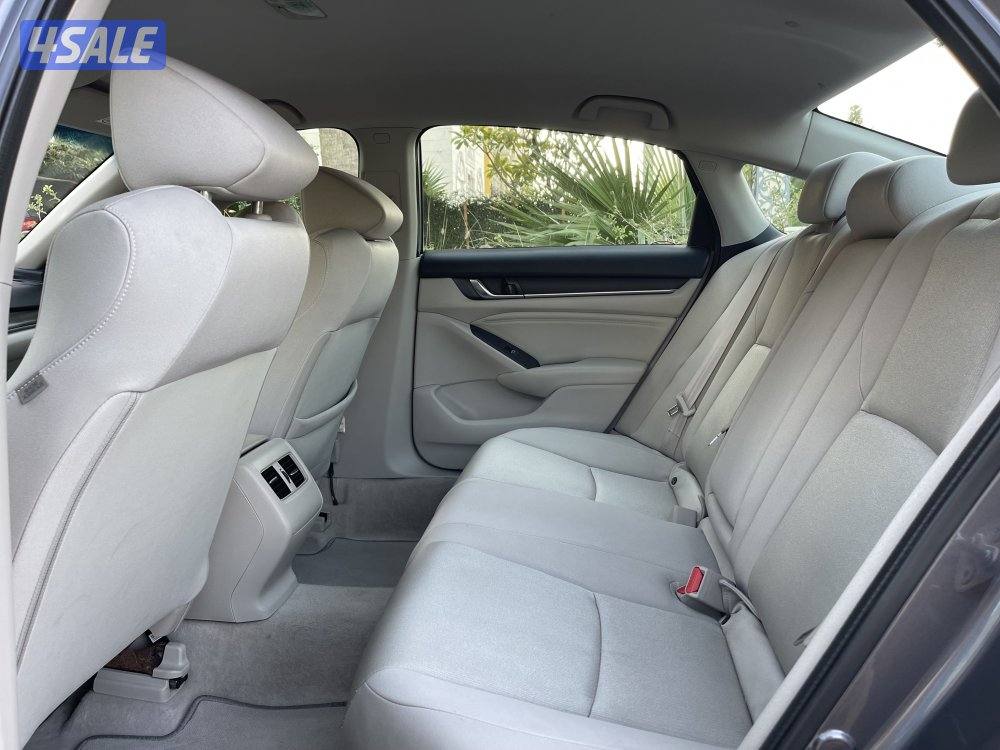 هوندا اكورد موديل 20185