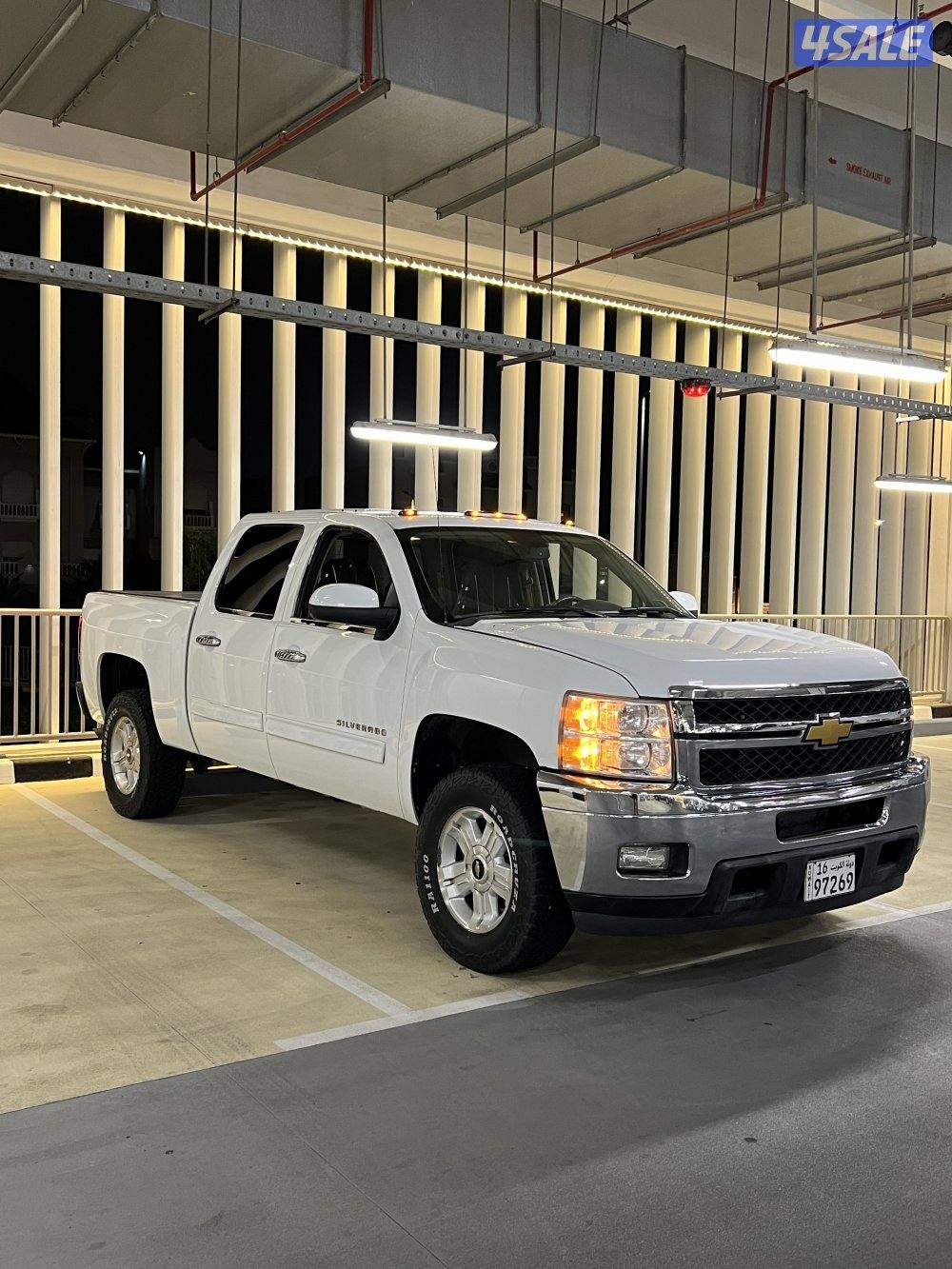 للبيع سلفرادو Z710