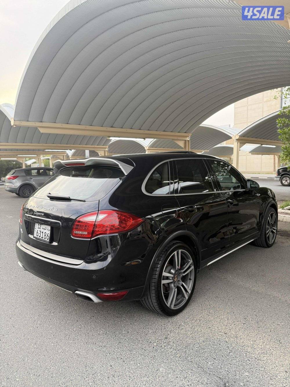 للبيع جيب بورش كايين 2014 صبغ الوكاله بحاله ممتازه3