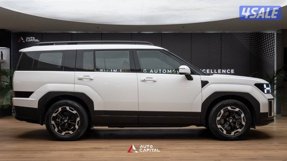 Hyundai Santa Fe 2.5L GDI 2WD 7 seats 3 Rows- Family Choice4