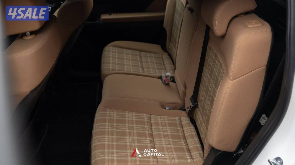 Hyundai Santa Fe 2.5L GDI 2WD 7 seats 3 Rows- Family Choice8