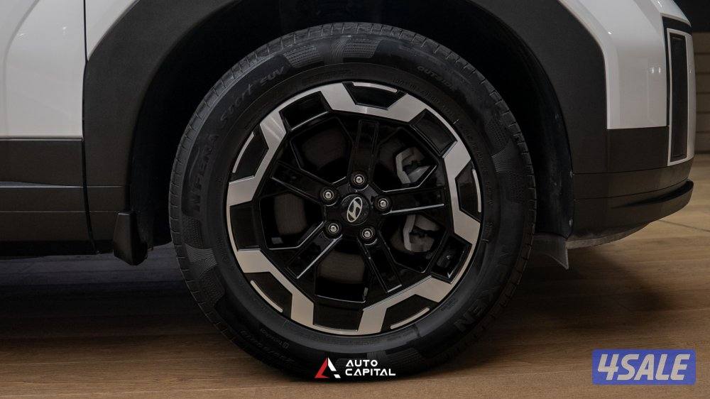 Hyundai Santa Fe 2.5L GDI 2WD 7 seats 3 Rows- Family Choice9