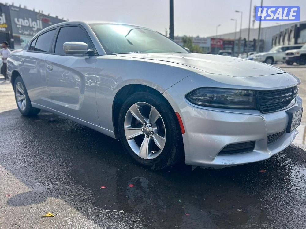 دودج شارجر  موديل 2020  ماشى 196.000 k.m  وارد الملا.1