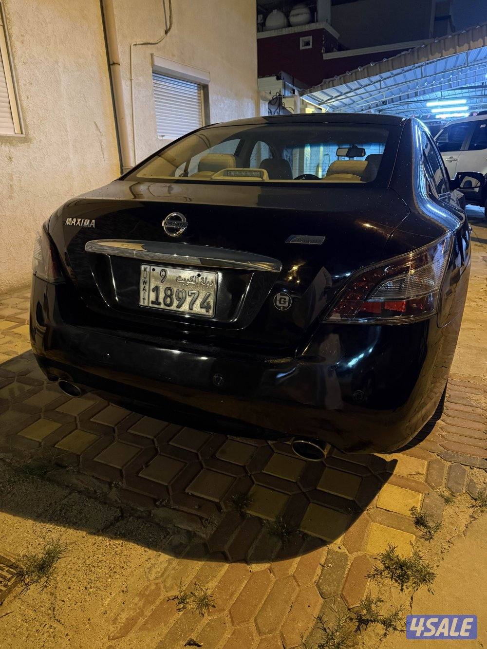 للبيع مكسيما ماشي ٧١ الف0