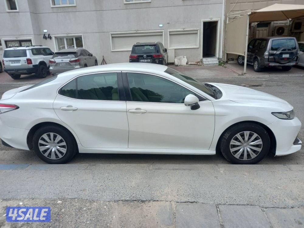 كامري ٢٠٢٠ الفئه العاديه4