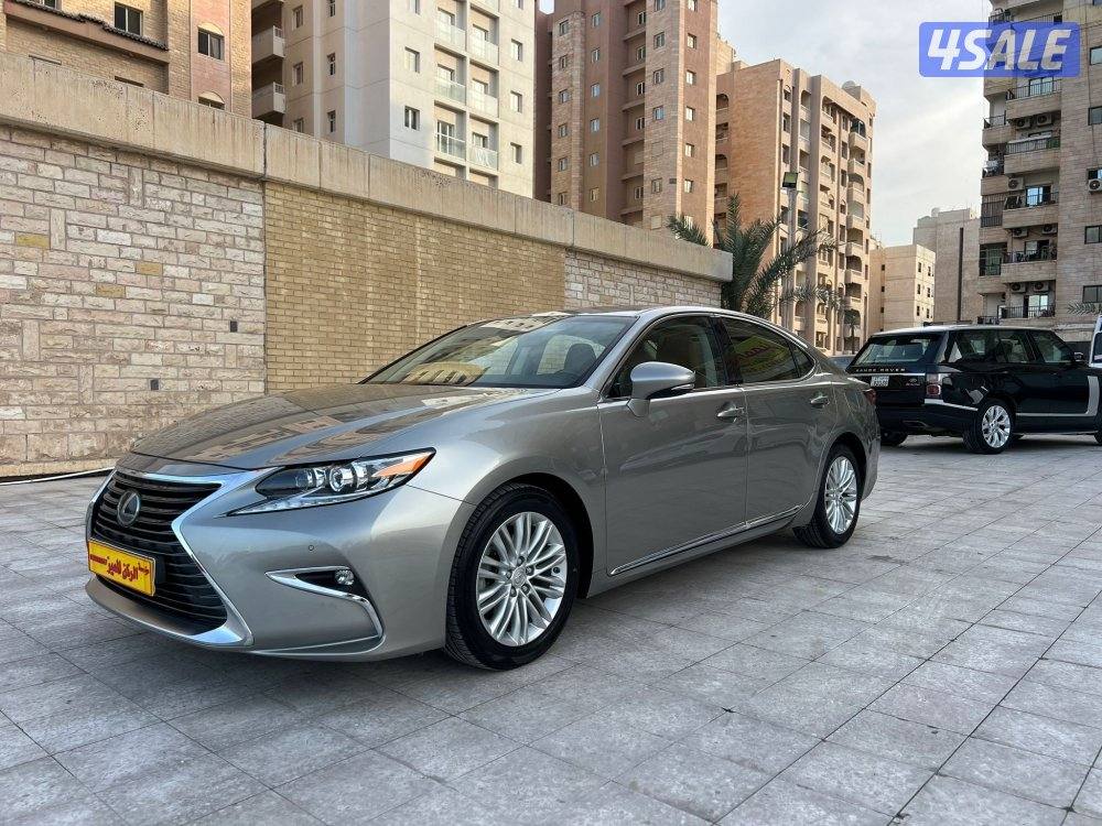 لكزس 2018/ES250 ماشي 149 الف بحالة الوكاله صبغ الوكاله شرط الفحص0