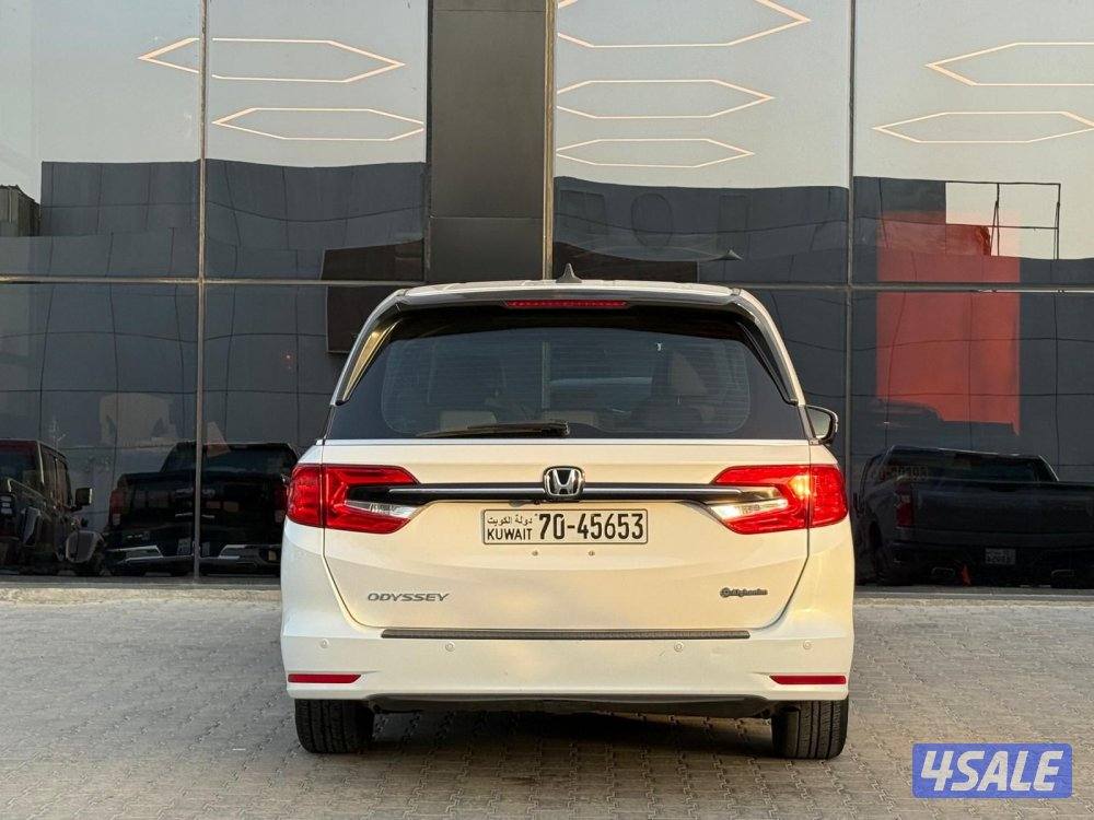 HONDA ODYSSEY _2023 صبغ الوكالة5