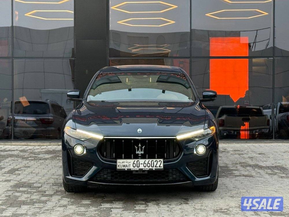 MASERATI LEVANTE _2022 صبغ الوكالة2