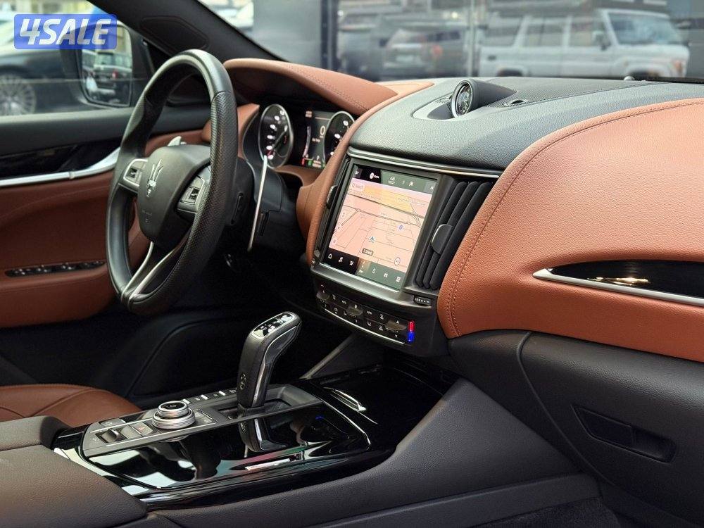 MASERATI LEVANTE _2022 صبغ الوكالة7