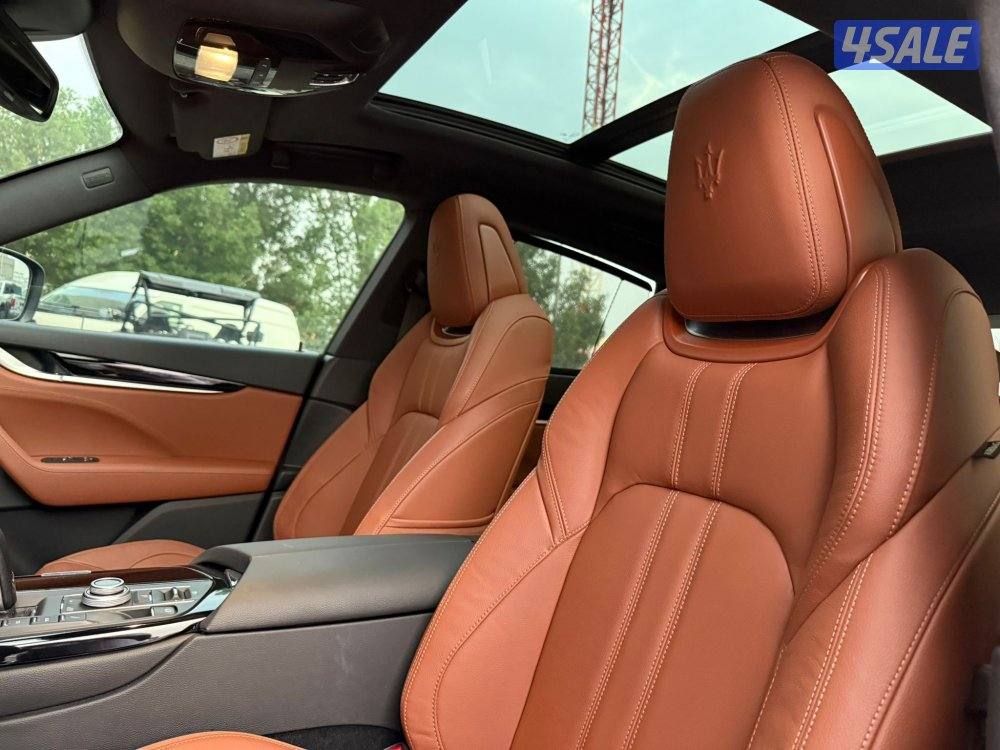 MASERATI LEVANTE _2022 صبغ الوكالة8