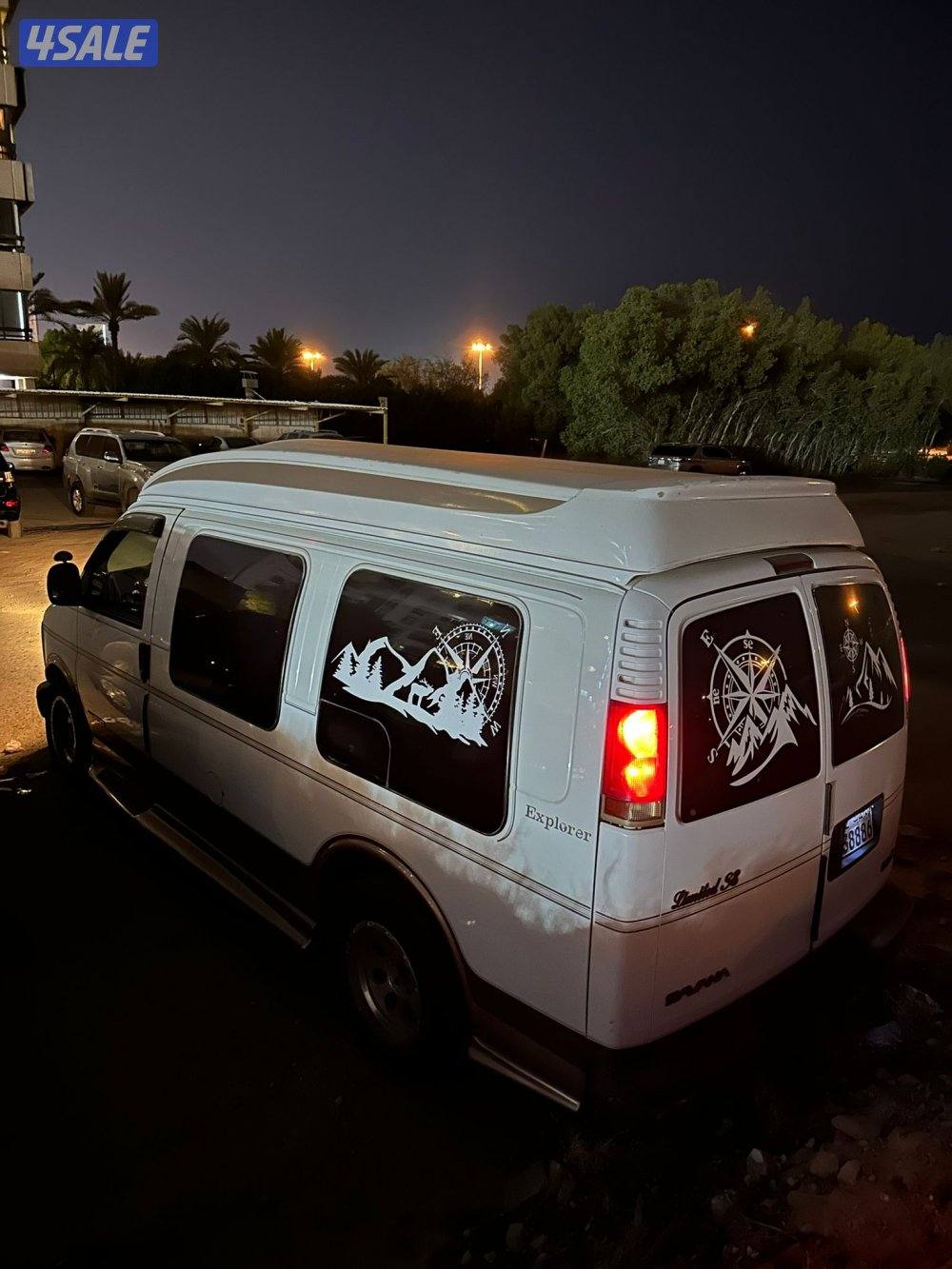 جمس فان سافانا 20002