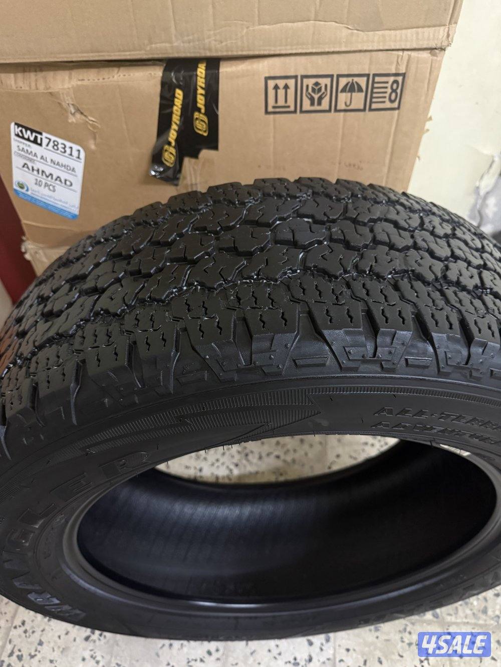 للبيع تواير ديفندر GOODYEAR حجم 200