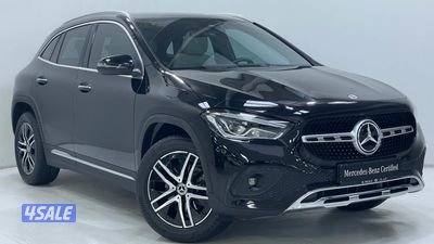 Mercedes-Benz GLA0
