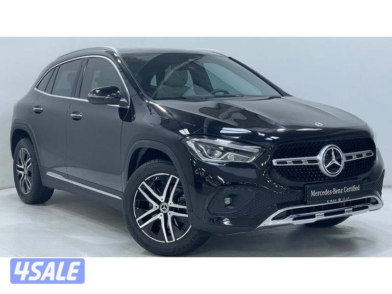 Mercedes-Benz GLA1