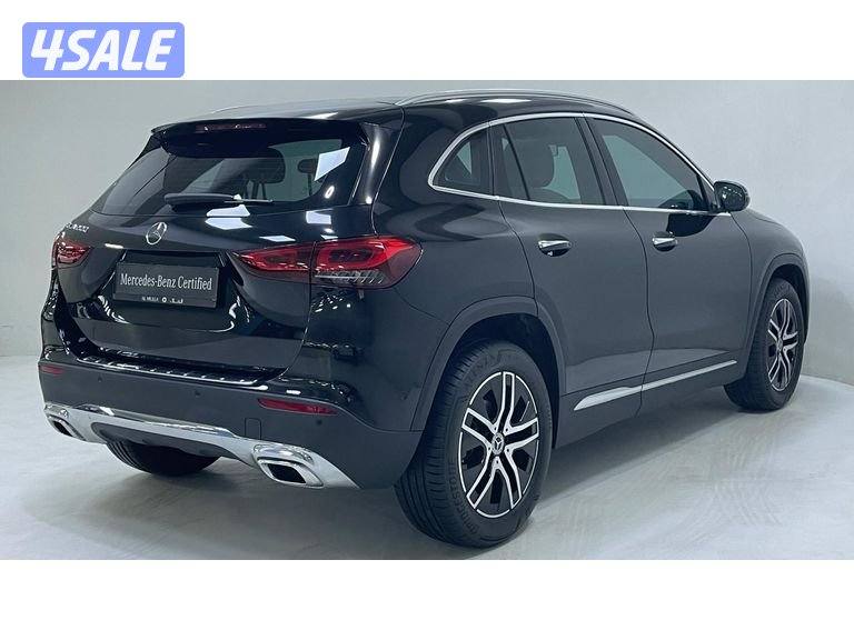 Mercedes-Benz GLA7