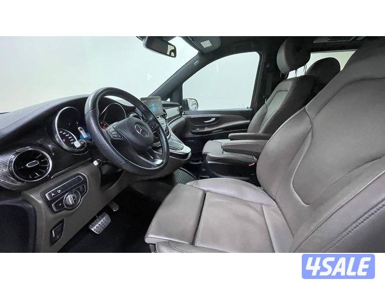 Mercedes-Benz V-Class10