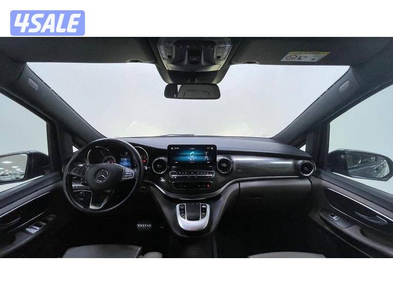 Mercedes-Benz V-Class11