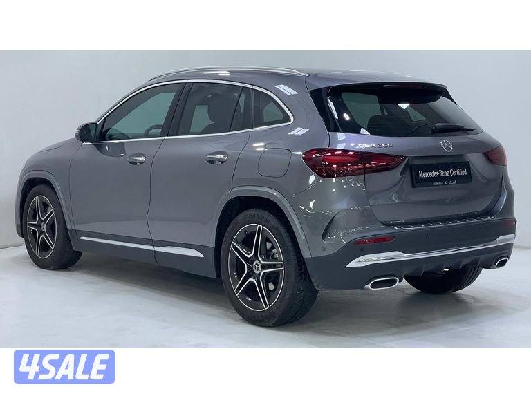 Mercedes-Benz GLA5