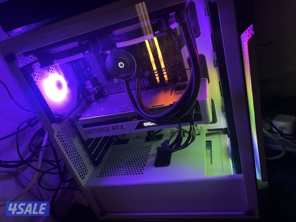 للبيع كمبيوتر قيمنق0