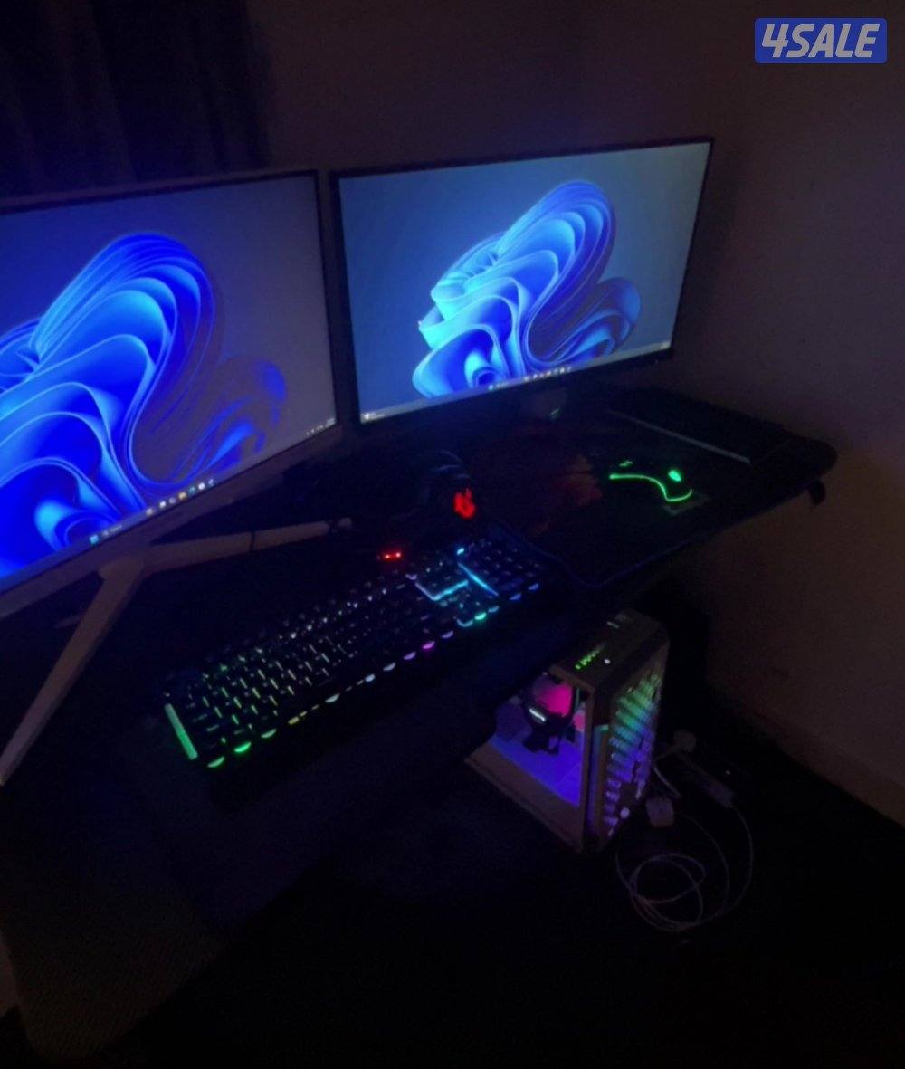 للبيع كمبيوتر قيمنق7