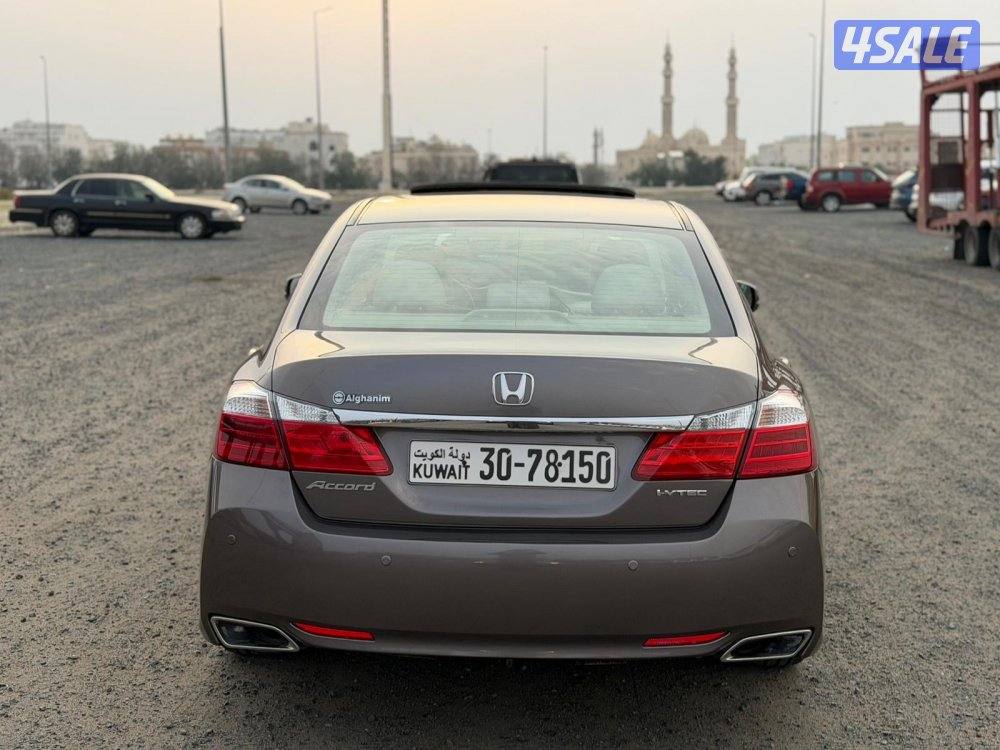 اكورد ماشي 116 بحالة المصنع 20151