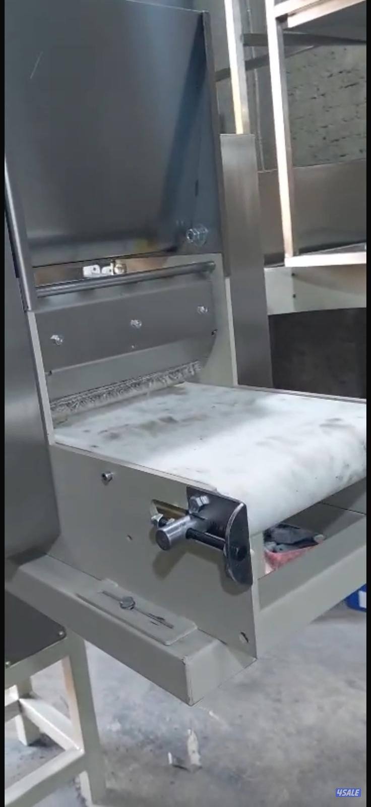 للبيع فرادة عجين استعمال خفيف نظيفه جدآ1