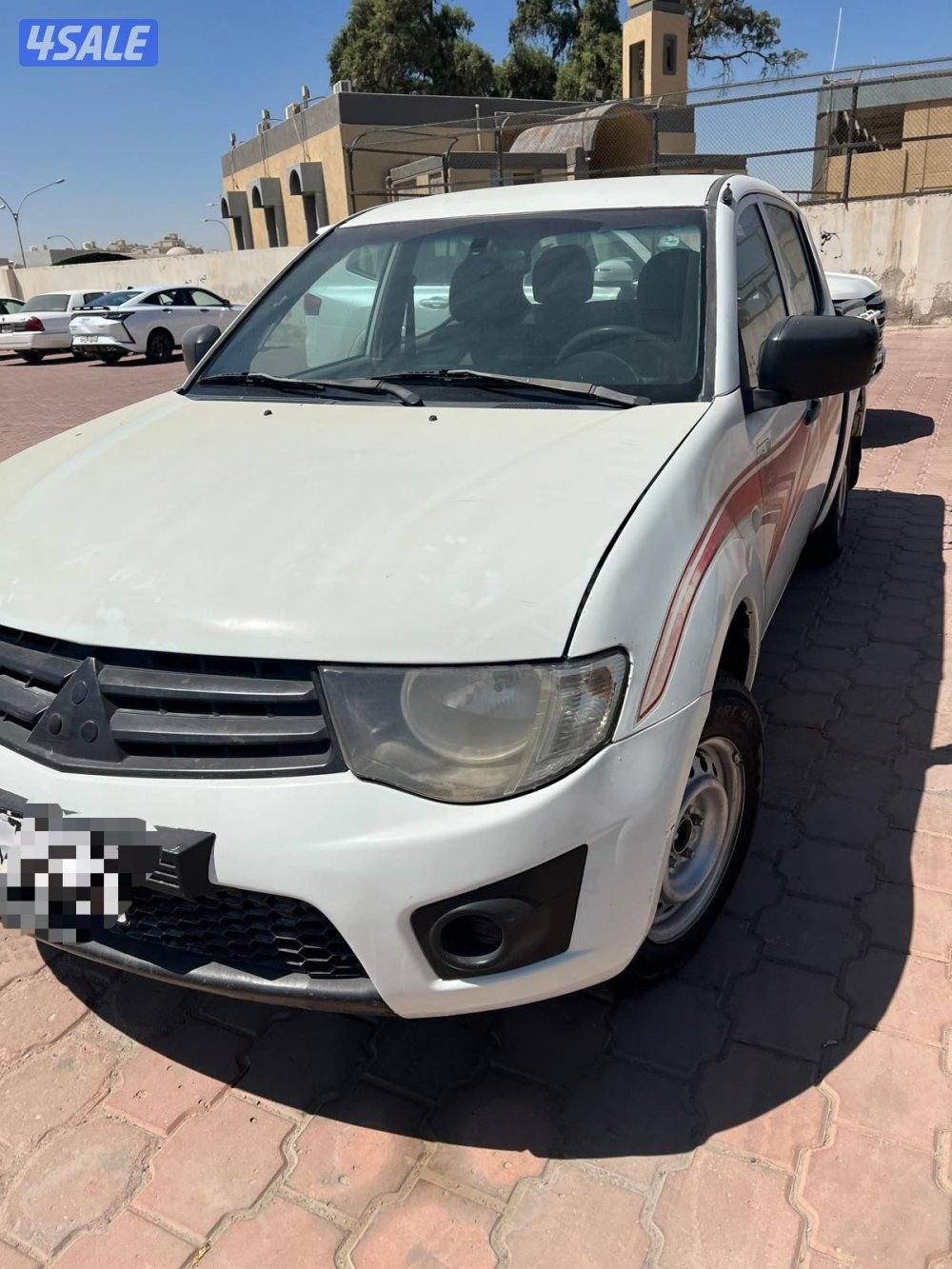 للبيع مستبيشي عربانة بنزين بدون دبل 20131