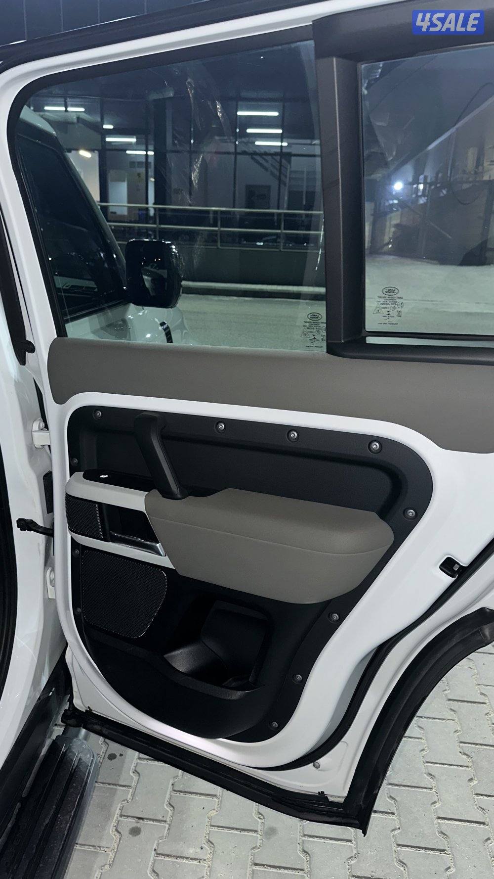 ديفندر ٢٠٢١10