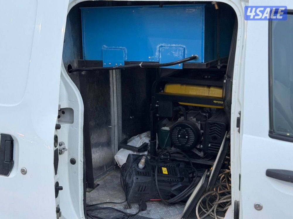 سيارة مجهزه لمشروع غسيل1