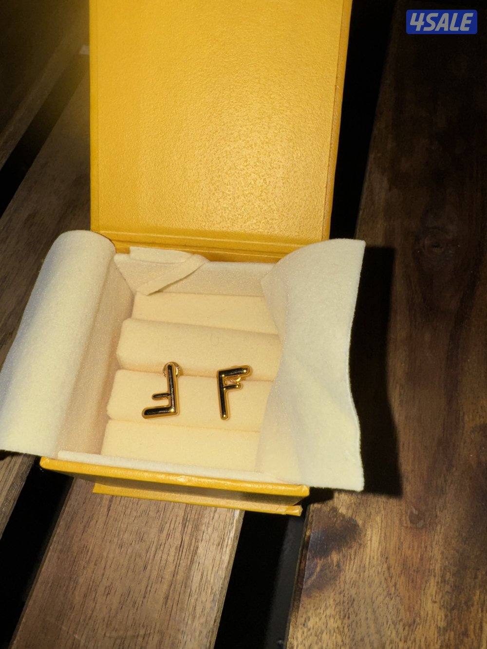 ماركة فندي الأصلية، Fendi original3