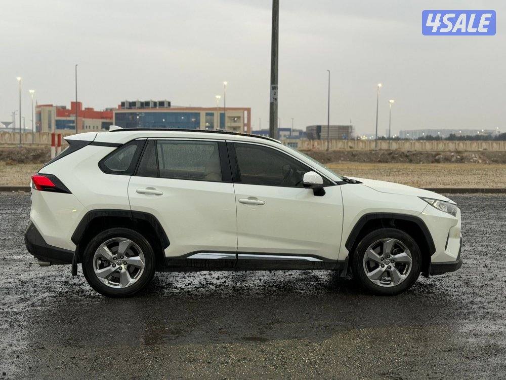 راف فور 2021 عداد 89 فقط3