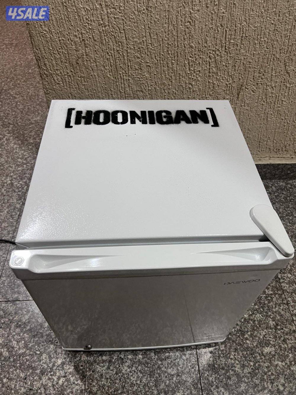 compact office refrigerator/ثلاجة مكتب صغيرة3